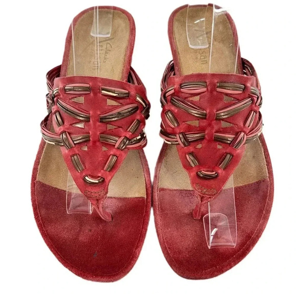 Clarks artesian collection womens sandals size 8.5 red suede thong flip flops - Picture 1 of 14